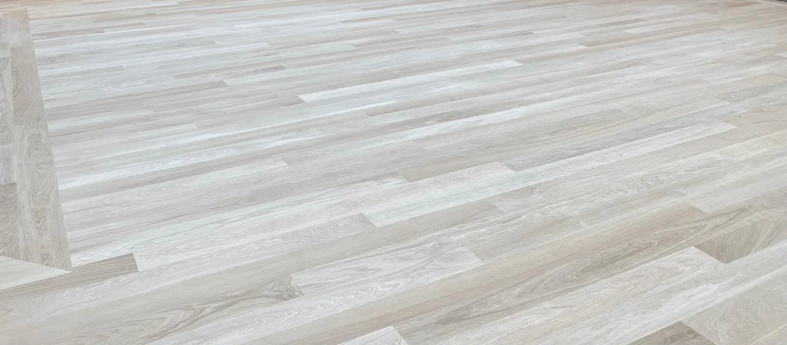 Engineered prime white oak - plank